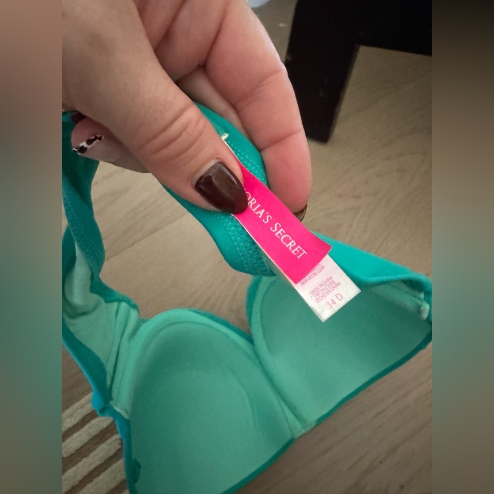 VICTORIA’S SECRET Two Piece Green Swim Bikini with Bra (34D) and Bottoms (L) - Picture 4 of 8